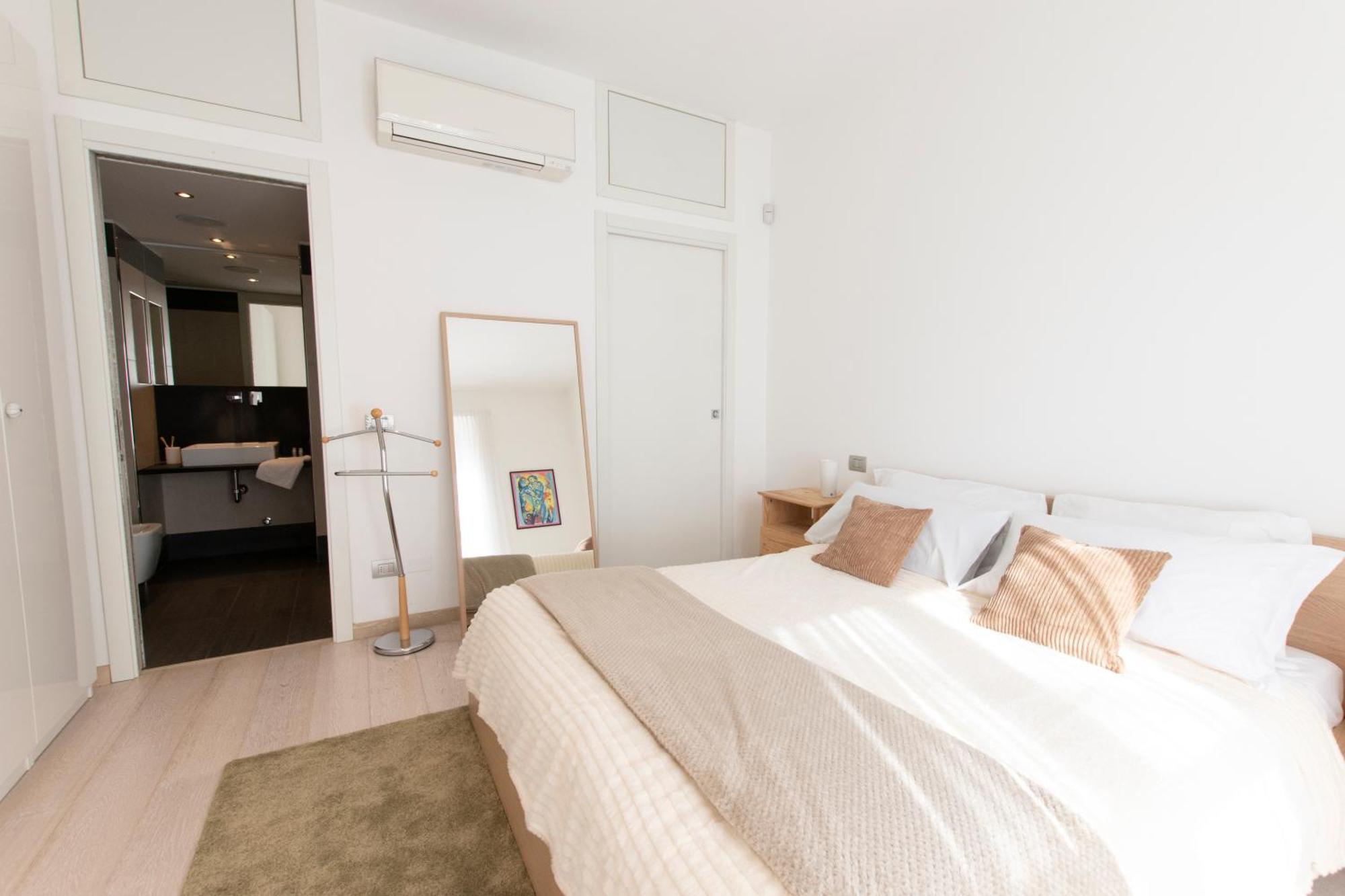 Luxury Apartment - Bramante 7 Милан Экстерьер фото